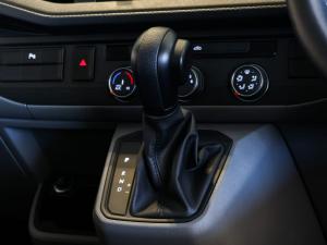 Volkswagen Transporter 2.0TDI Kombi SWB Trendline auto - Image 11