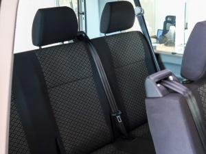 Volkswagen Transporter 2.0TDI Kombi SWB Trendline auto - Image 15