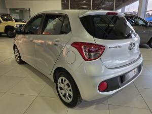 Hyundai Grand i10 1.0 Motion auto - Image 6