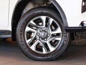Toyota Fortuner 2.8GD-6 4x4 VX - Image 3