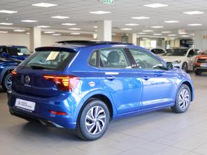Volkswagen Polo hatch 1.0TSI Life manual - Image 7