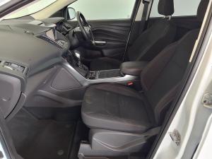 Ford Kuga 1.5T Ambiente auto - Image 10
