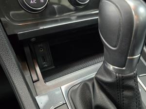 Volkswagen Golf 1.4TSI Comfortline - Image 11