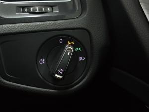 Volkswagen Golf 1.4TSI Comfortline - Image 14