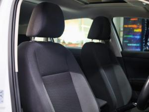 Volkswagen Polo hatch 1.0TSI Life manual - Image 13