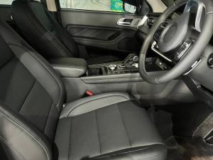 GWM P300 2.4T double cab LTD 4x4 - Image 9