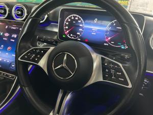 Mercedes-Benz C-Class C200 Avantgarde - Image 11