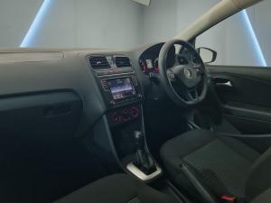Volkswagen Polo Vivo hatch 1.6 Comfortline auto - Image 12