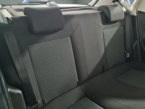 Volkswagen Polo Vivo hatch 1.6 Comfortline auto - Image 13