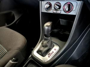 Volkswagen Polo Vivo hatch 1.6 Comfortline auto - Image 16
