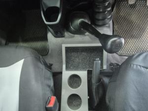 Toyota Land Cruiser 76 4.5D-4D V8 station wagon LX - Image 9