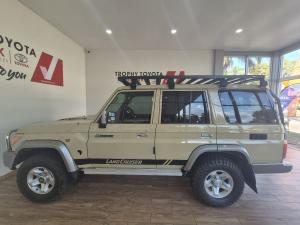 Toyota Land Cruiser 76 4.5D-4D V8 station wagon LX - Image 16