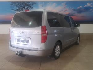 Hyundai H-1 2.5VGTi bus Elite 12-seater - Image 2