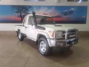Toyota Land Cruiser 79 4.5D-4D V8 single cab LX - Image 1