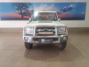 Toyota Land Cruiser 79 4.5D-4D V8 single cab LX - Image 4