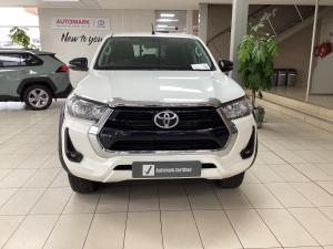 Toyota Hilux 2.4GD-6 double cab 4x4 Raider X manual - Image 4