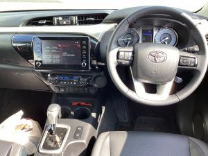Toyota Hilux 2.8GD-6 48V double cab Raider - Image 6