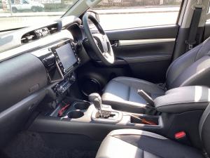 Toyota Hilux 2.8GD-6 48V double cab Raider - Image 7