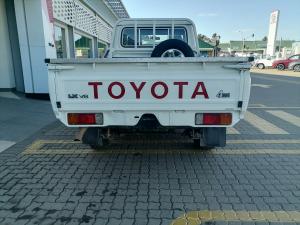Toyota Land Cruiser 79 4.5D-4D V8 single cab LX - Image 5