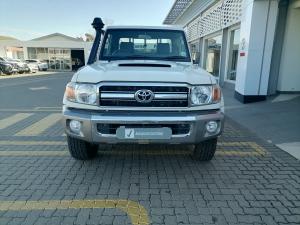 Toyota Land Cruiser 79 4.5D-4D V8 single cab LX - Image 4