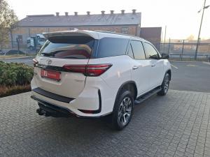 Toyota Fortuner 2.8GD-6 VX - Image 2