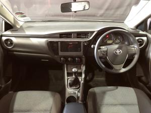 Toyota Corolla Quest 1.8 Plus manual - Image 6