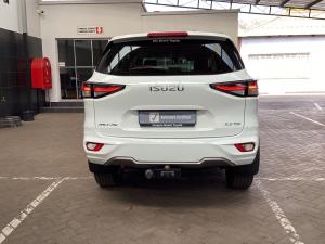 Isuzu mu-X 3.0TD LS 4x4 - Image 5