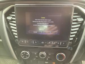 Isuzu mu-X 3.0TD LS 4x4 - Image 13