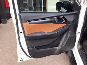Isuzu mu-X 3.0TD LS 4x4 - Image 25