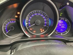 Honda WR-V 1.2 Comfort - Image 10