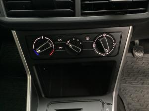 Volkswagen Polo hatch 1.0TSI Life manual - Image 15