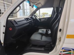 Toyota Hiace 2.5D-4D Ses-fikile 16-seater - Image 7