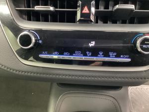 Toyota Corolla 2.0 XR auto - Image 16