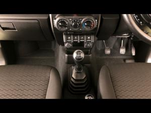 Suzuki Jimny 1.5 GL AllGrip 3-door manual - Image 28