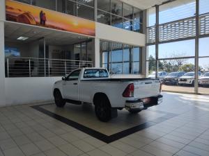 Toyota Hilux 2.4GD-6 single cab 4x4 Raider manual - Image 10