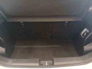 Toyota Starlet 1.5 XS auto - Image 18