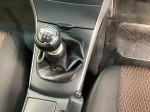 Toyota Corolla Quest 1.6 - Image 10