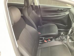 Hyundai i20 1.2 Motion - Image 17