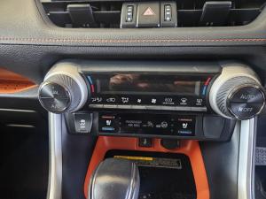 Toyota RAV4 2.0 GX-R AWD - Image 14