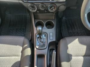 Toyota Hilux 2.4GD-6 double cab SRX auto - Image 11