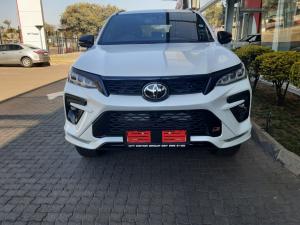 Toyota Fortuner 2.8GD-6 4X4 GR-S automatic - Image 4