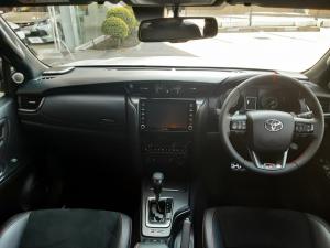 Toyota Fortuner 2.8GD-6 4X4 GR-S automatic - Image 6
