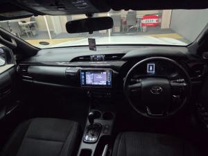 Toyota Hilux 2.8 GD-6 Raider 4X4 automaticD/C - Image 6