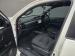 Toyota Hilux 2.8 GD-6 Raider 4X4 automaticD/C - Thumbnail 7