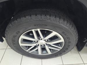 Toyota Hilux 2.8 GD-6 Raider 4X4 automaticD/C - Image 8
