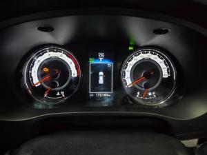 Toyota Hilux 2.8 GD-6 Raider 4X4 automaticD/C - Image 9
