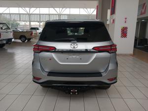 Toyota Fortuner 2.8GD-6 Raised Body automatic - Image 5