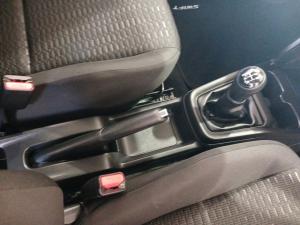 Suzuki Swift 1.2 GL - Image 10