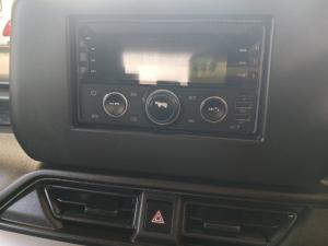 Suzuki Swift 1.2 GL - Image 11
