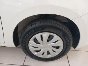 Suzuki Swift 1.2 GL - Image 17